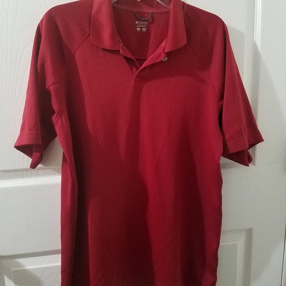Columbia Other - COLUMBIA SIZE L COLOR RED